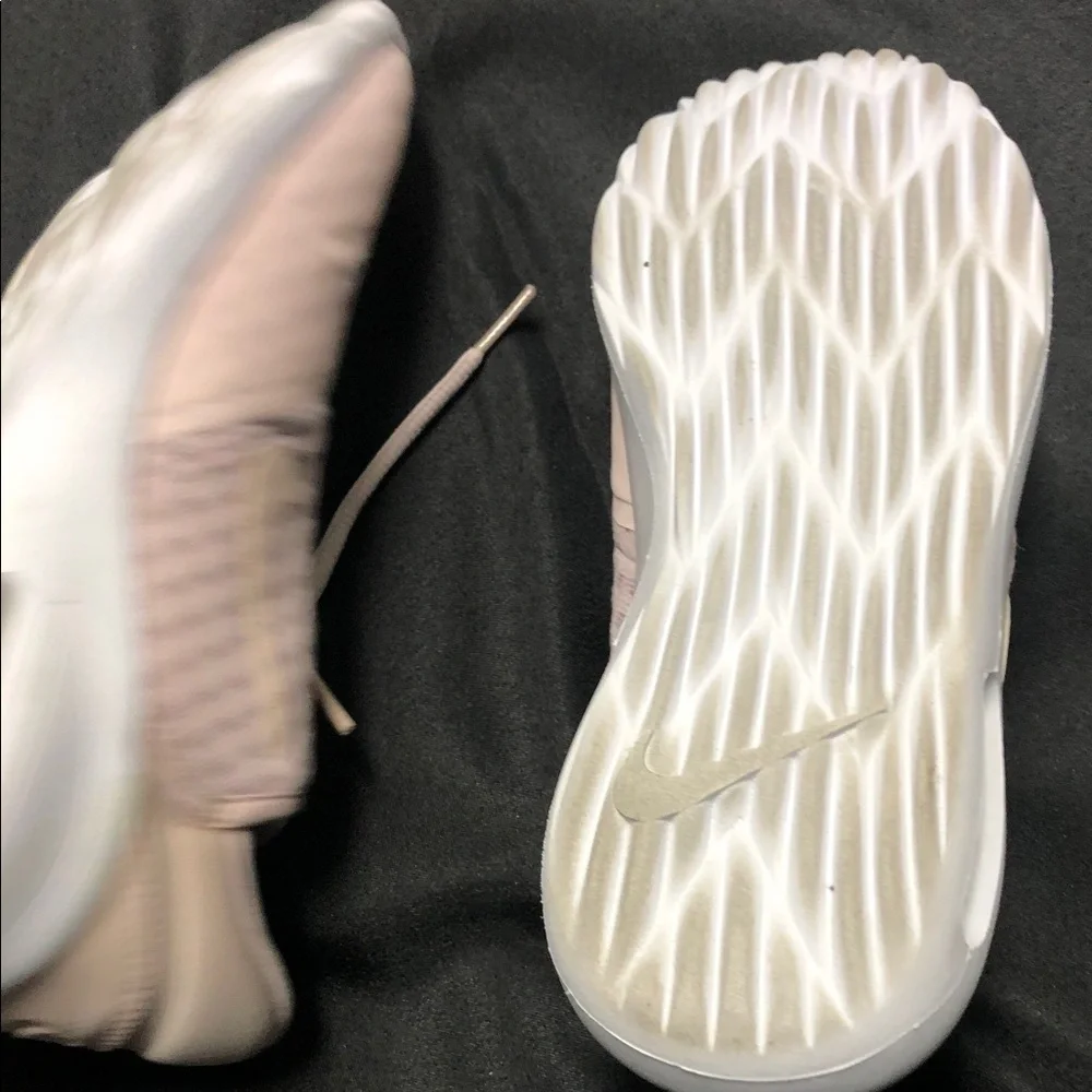 Nike Women's Soft Pink Mesh Sneakers